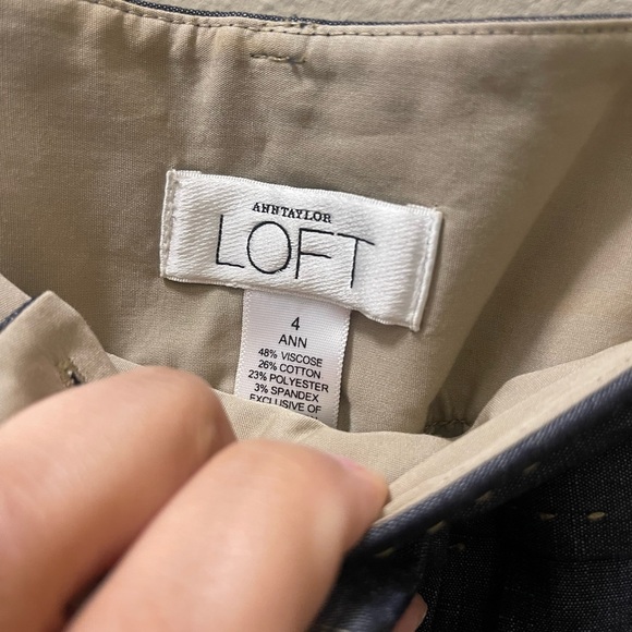 Ann Taylor LOFT Women's Dark Gray Blazer and pants set. - Picture 5 of 6